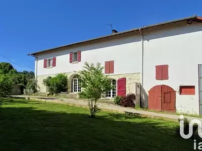Maison, 329 m²
