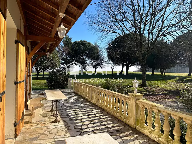 Maison, 185 m²