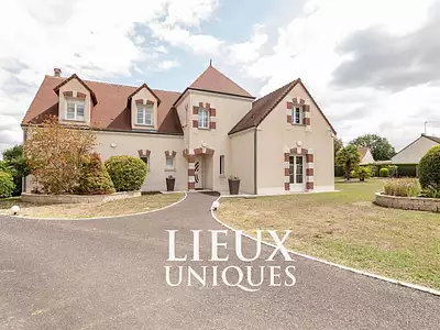 Maison, 240 m²