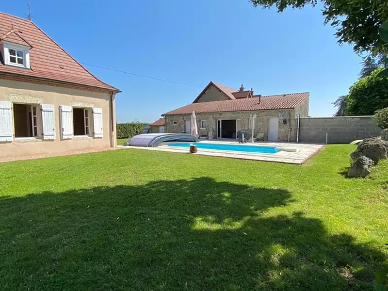Maison, 368 m²