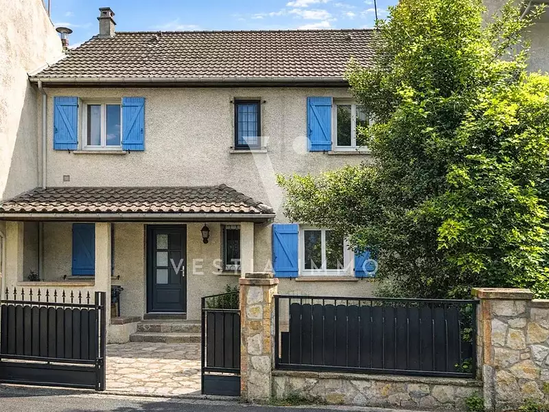 Maison, 157 m²