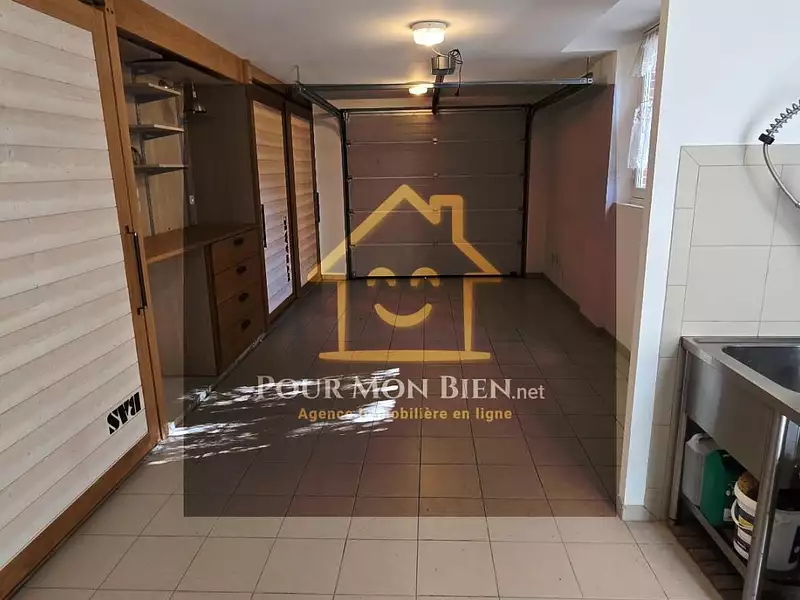 Maison, 300 m²
