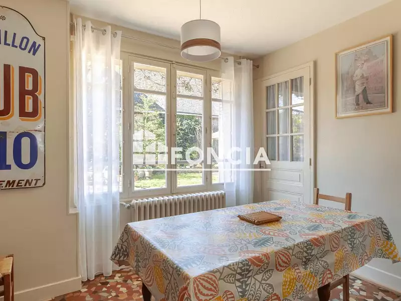 Maison, 200 m²