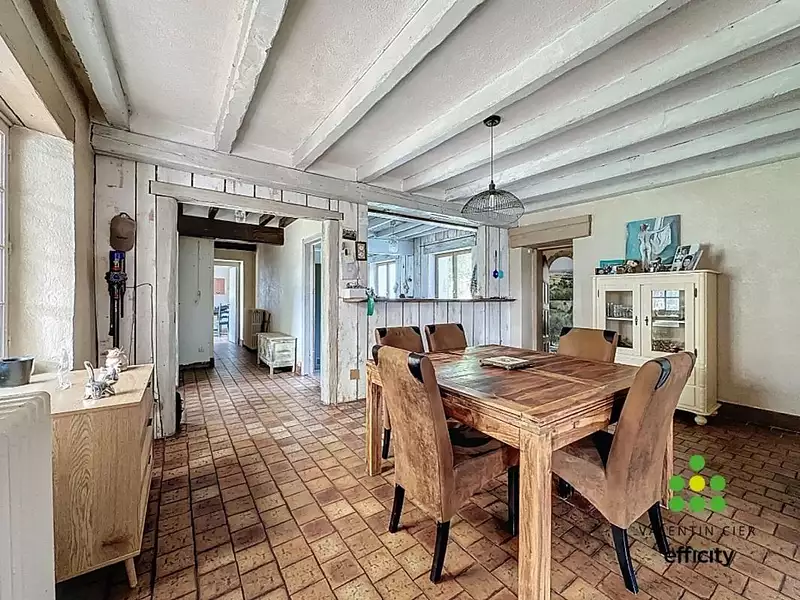 Maison, 245 m²