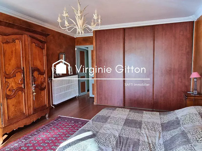 Maison, 197 m²