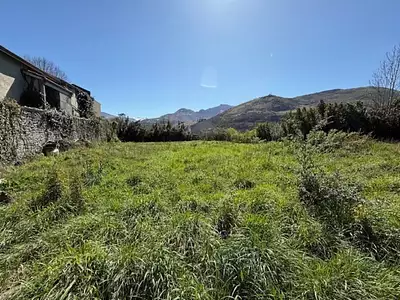 Terrain, 3 593 m²
