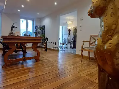 Maison, 256 m²