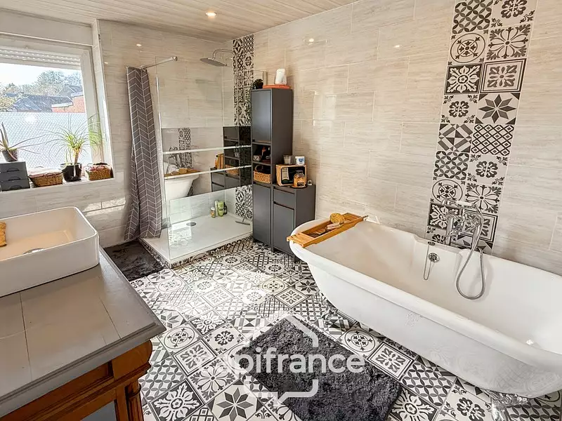 Maison, 212 m²