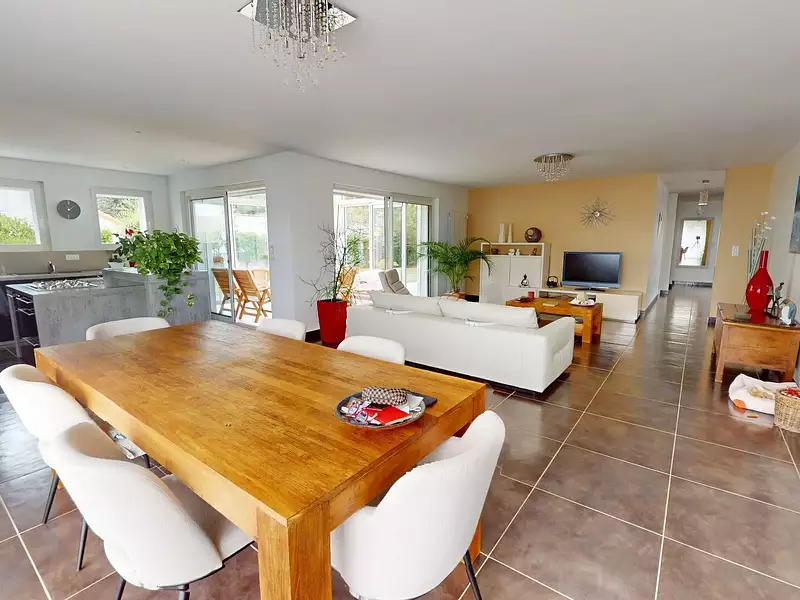 Maison, 144 m²