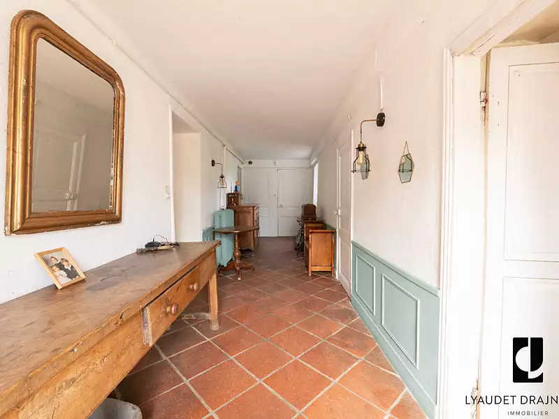 Maison, 450,7 m²