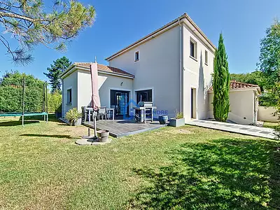 Maison, 250 m²