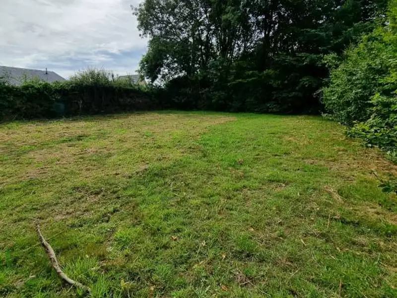 Terrain, 600 m²