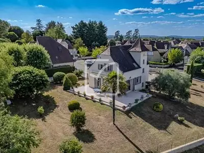 Maison, 144 m²