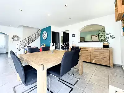 Maison, 155 m²