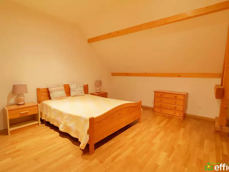 Maison, 215 m²