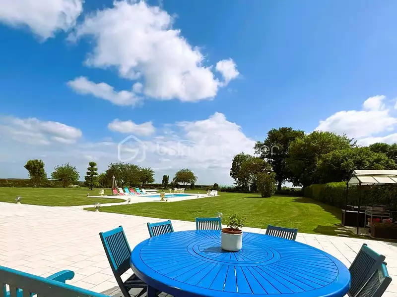 Maison, 380 m²