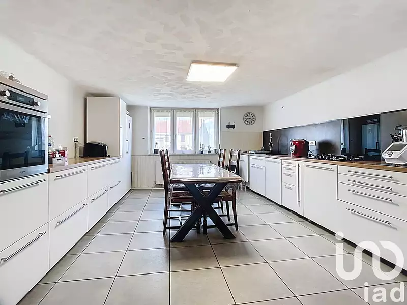 Maison, 204 m²