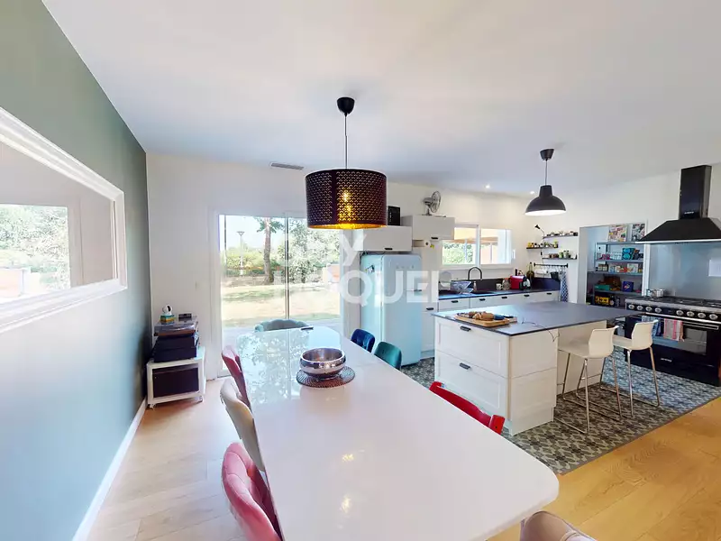Maison, 160 m²