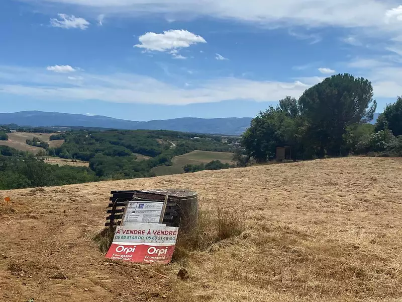 Terrain, 2 774 m²