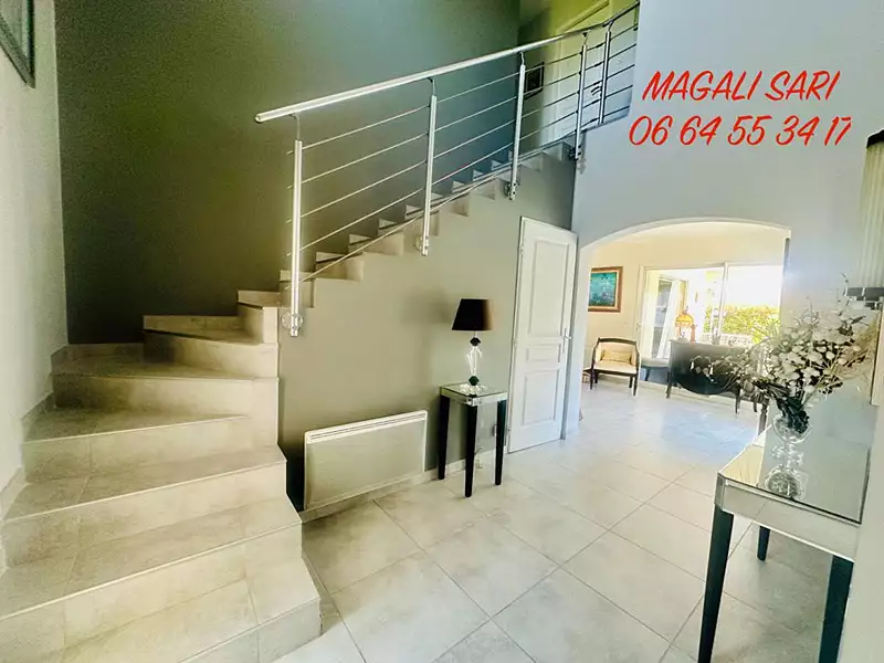 Maison, 158 m²