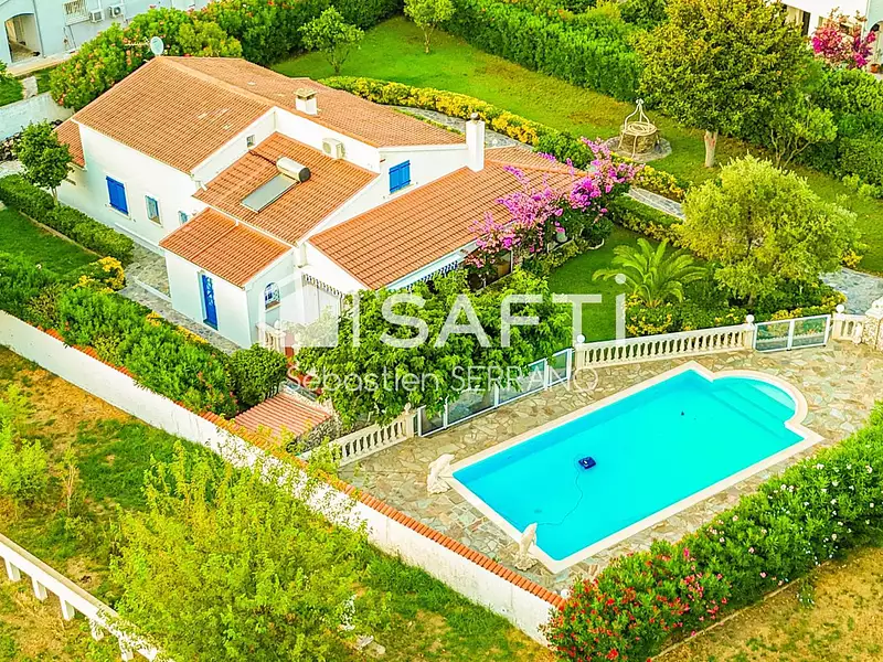 Maison, 158 m²