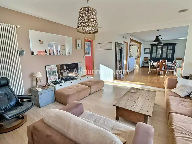 Maison, 168 m²