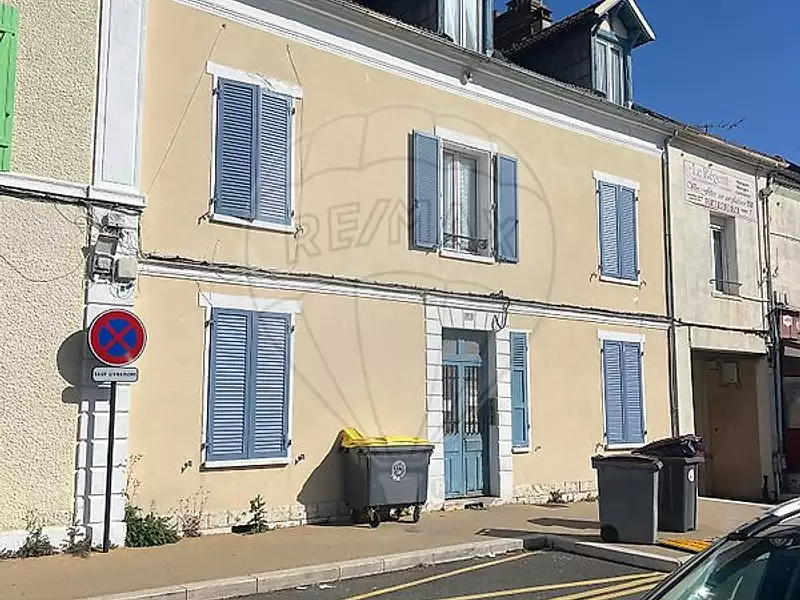 Immeuble, 256 m²