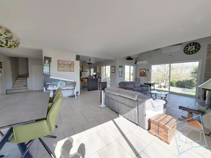 Maison, 205 m²