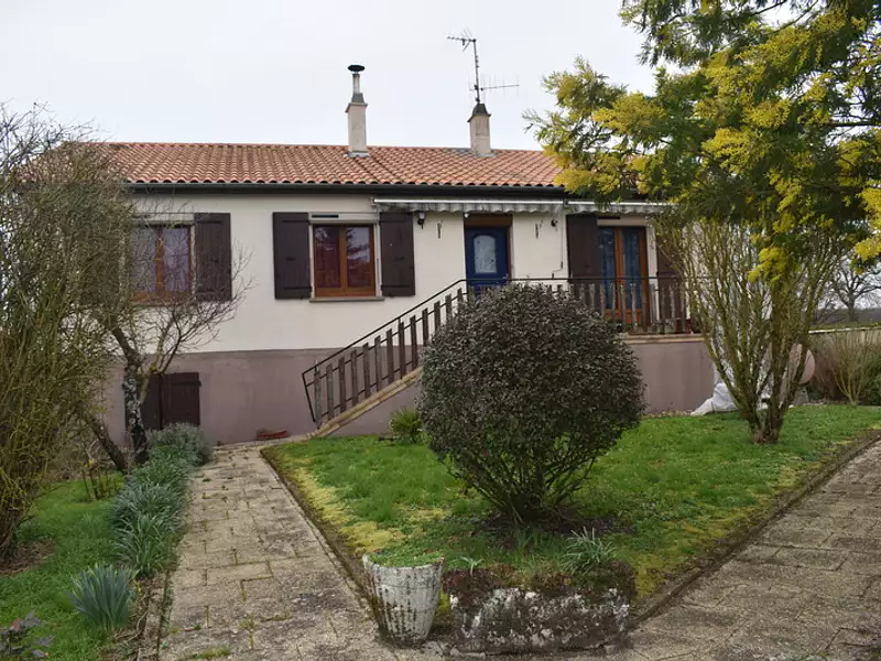 Maison, 240 m²