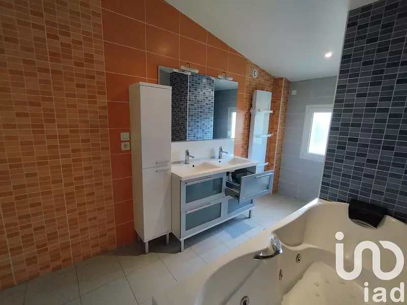 Maison, 170 m²