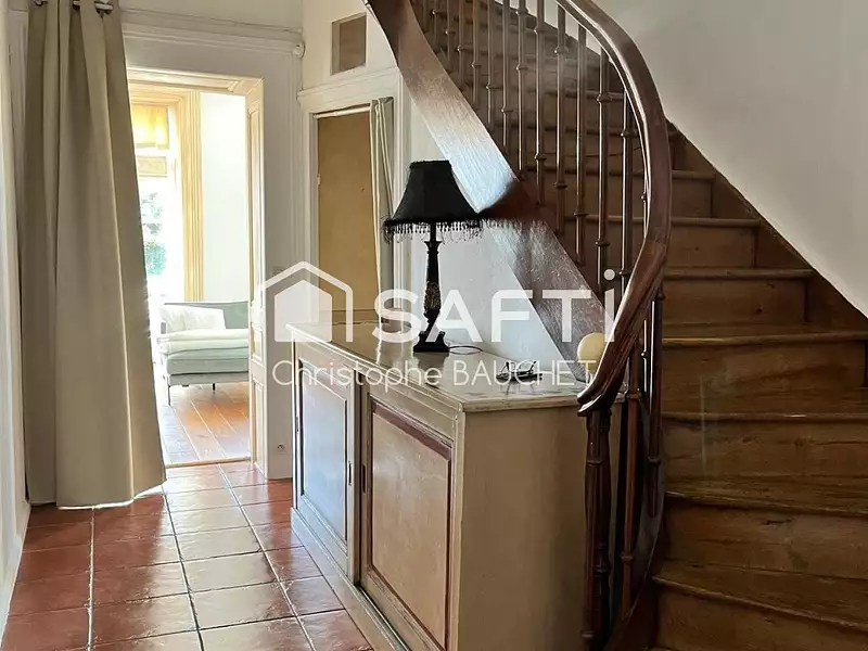 Maison, 275 m²