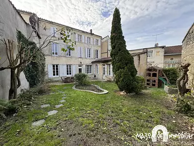 Maison, 219 m²
