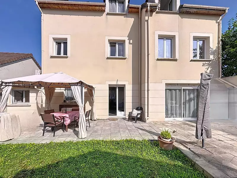 Maison, 160 m²