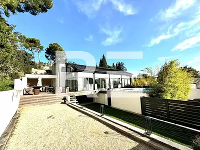 Maison, 300 m²