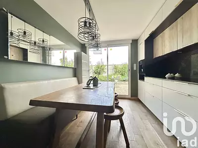 Maison, 218 m²