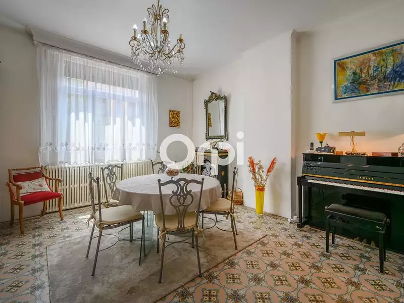 Maison, 214 m²
