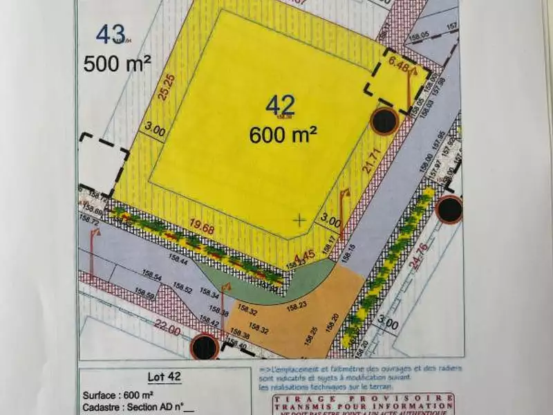 Terrain, 600 m²