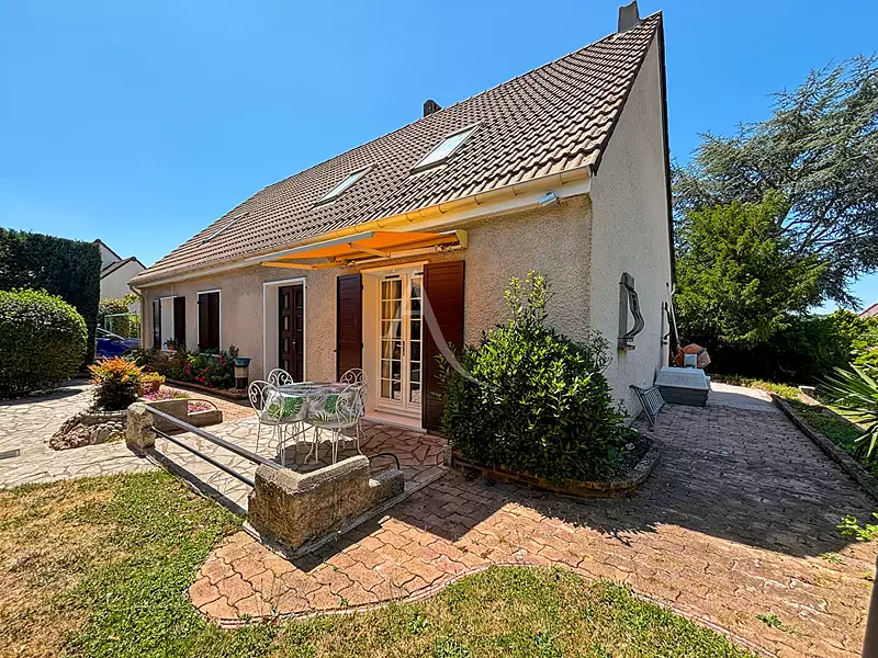 Maison, 185 m²