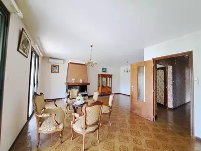 Maison, 235 m²