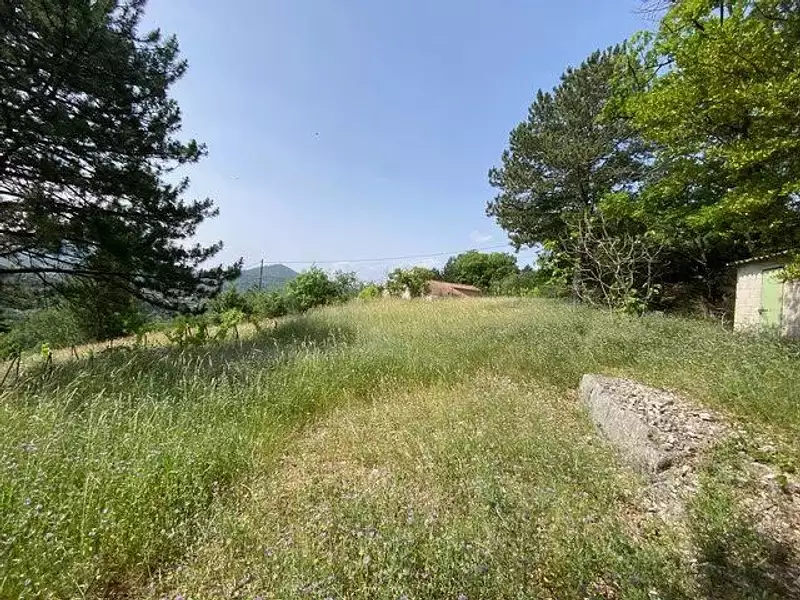 Terrain, 2 253 m²