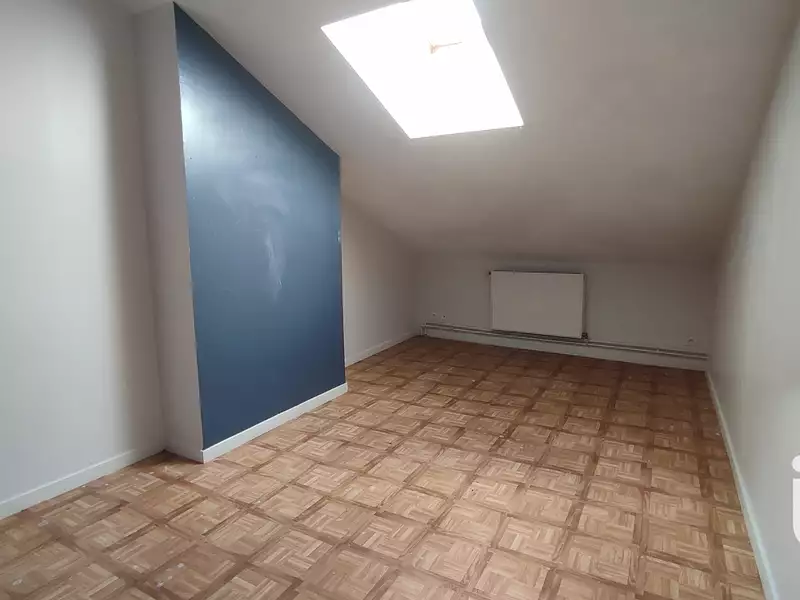 Maison, 225 m²