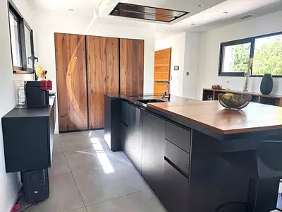Maison, 211 m²