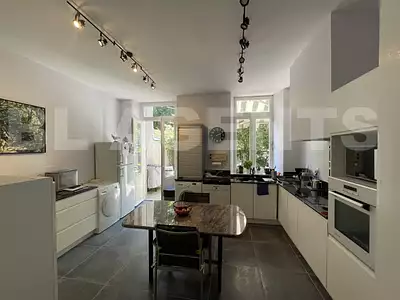 Maison, 331 m²