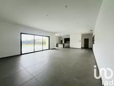 Maison, 167 m²