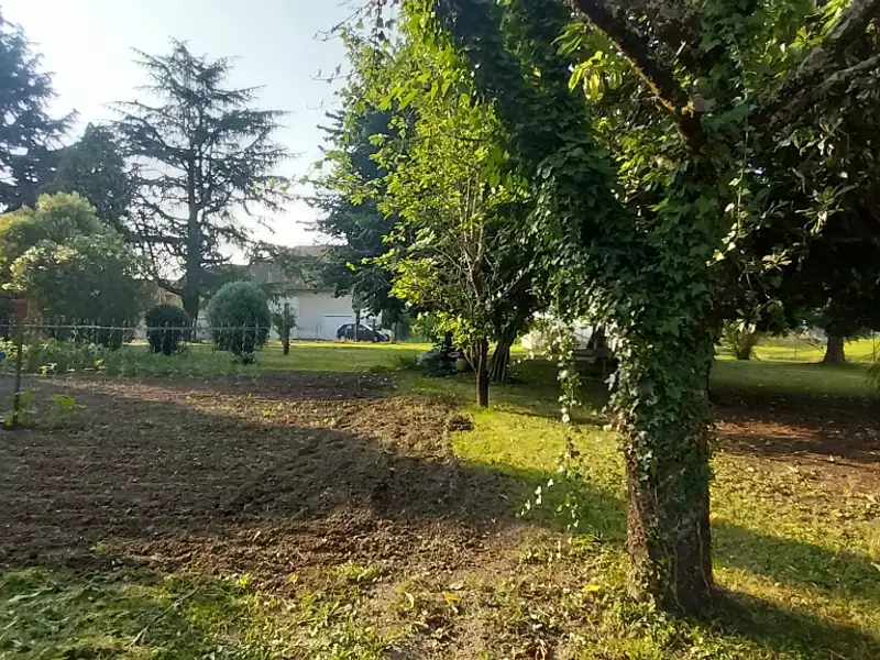 Immeuble, 218 m²
