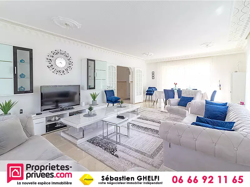 Maison, 235 m²