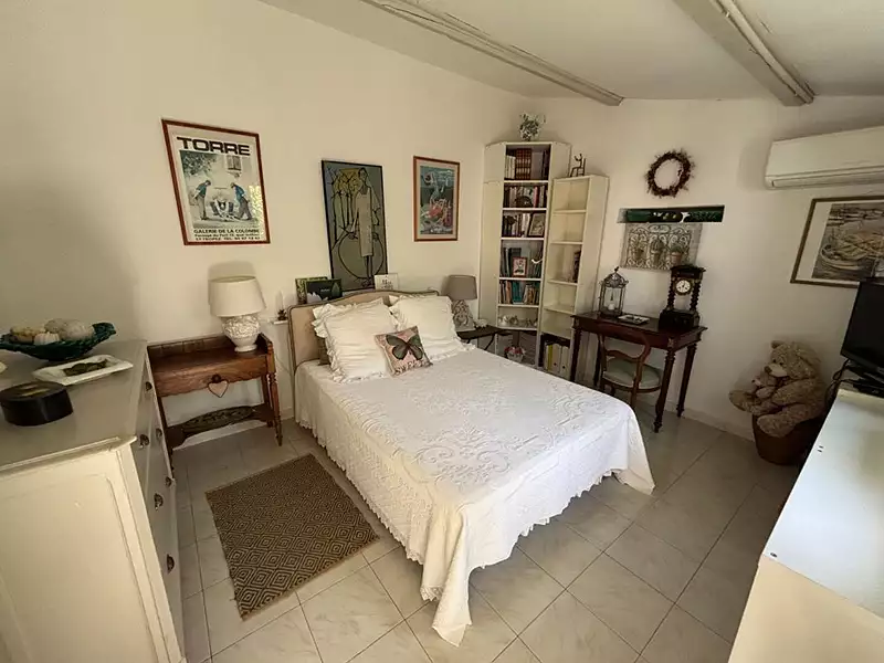 Maison, 166 m²