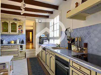 Maison, 225 m²