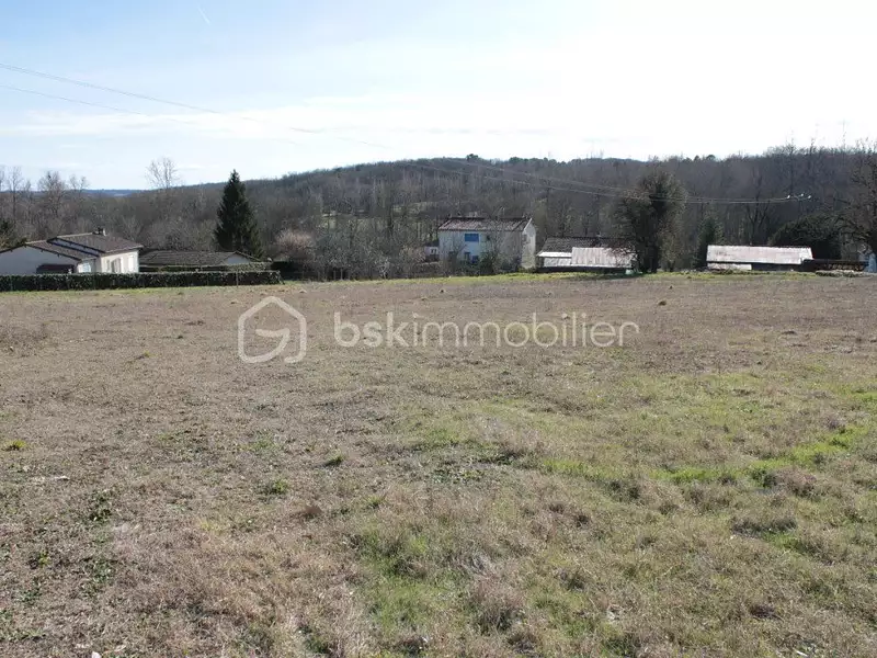 Terrain, 5 693 m²