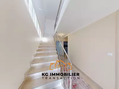 Maison, 210 m²